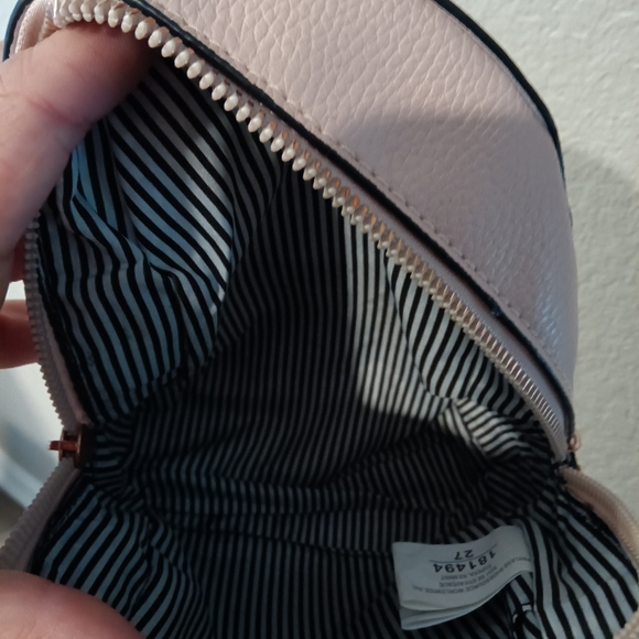 Mini backpack - Picture 4 of 4